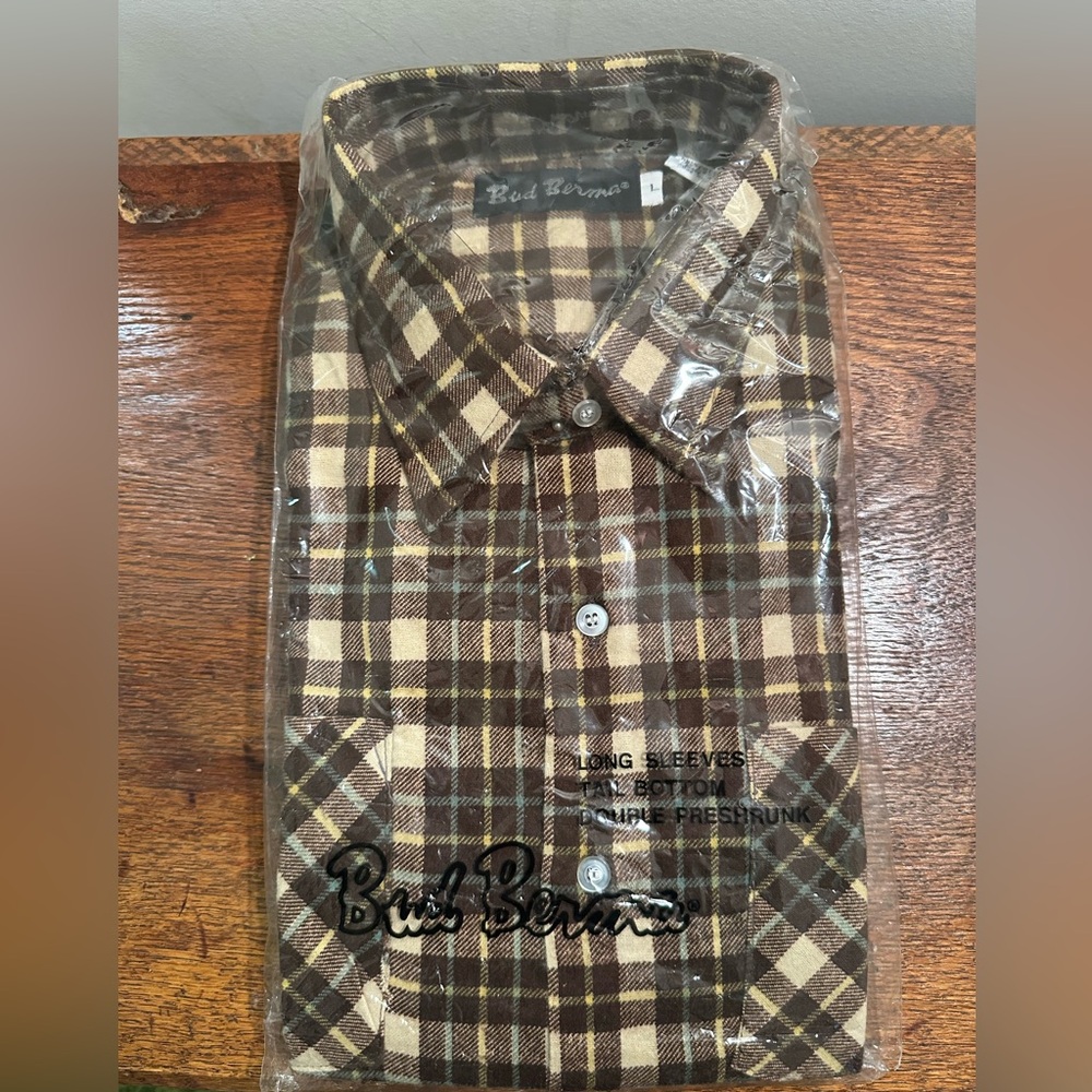 Brown Plaid Men's Shirt size Large